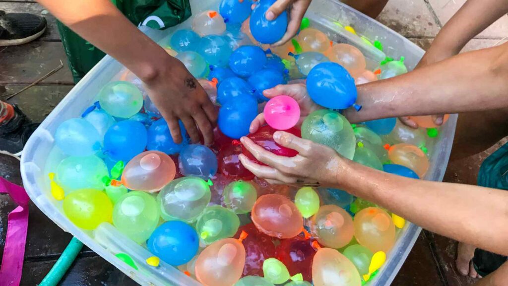 plan a fun water balloon fight