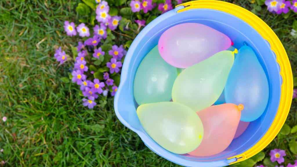 plan a fun water balloon fight